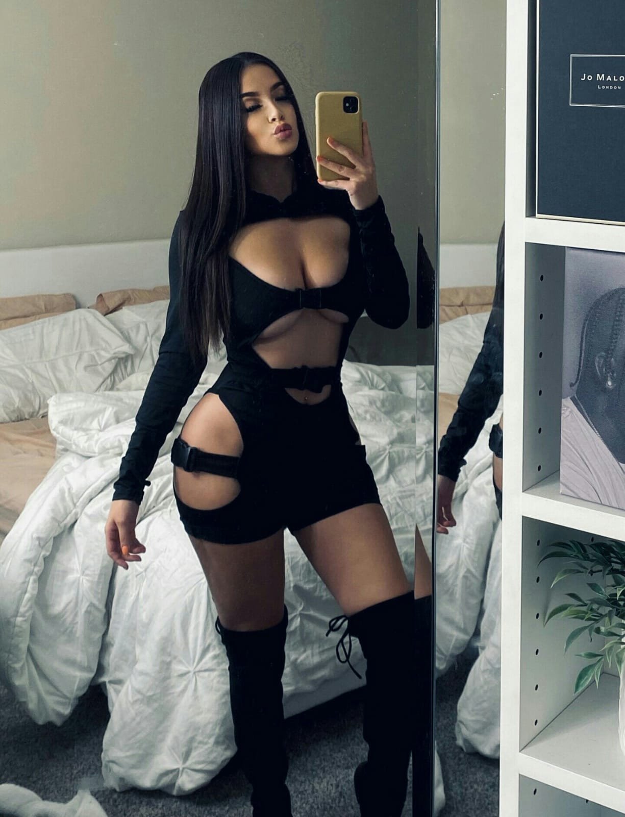 Bayraklı Eşsiz Bayan Escort Ceren